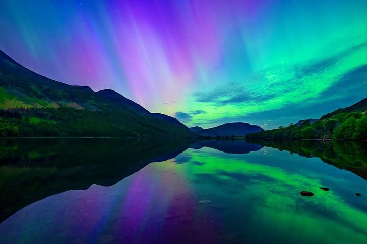 Aurora Reflections