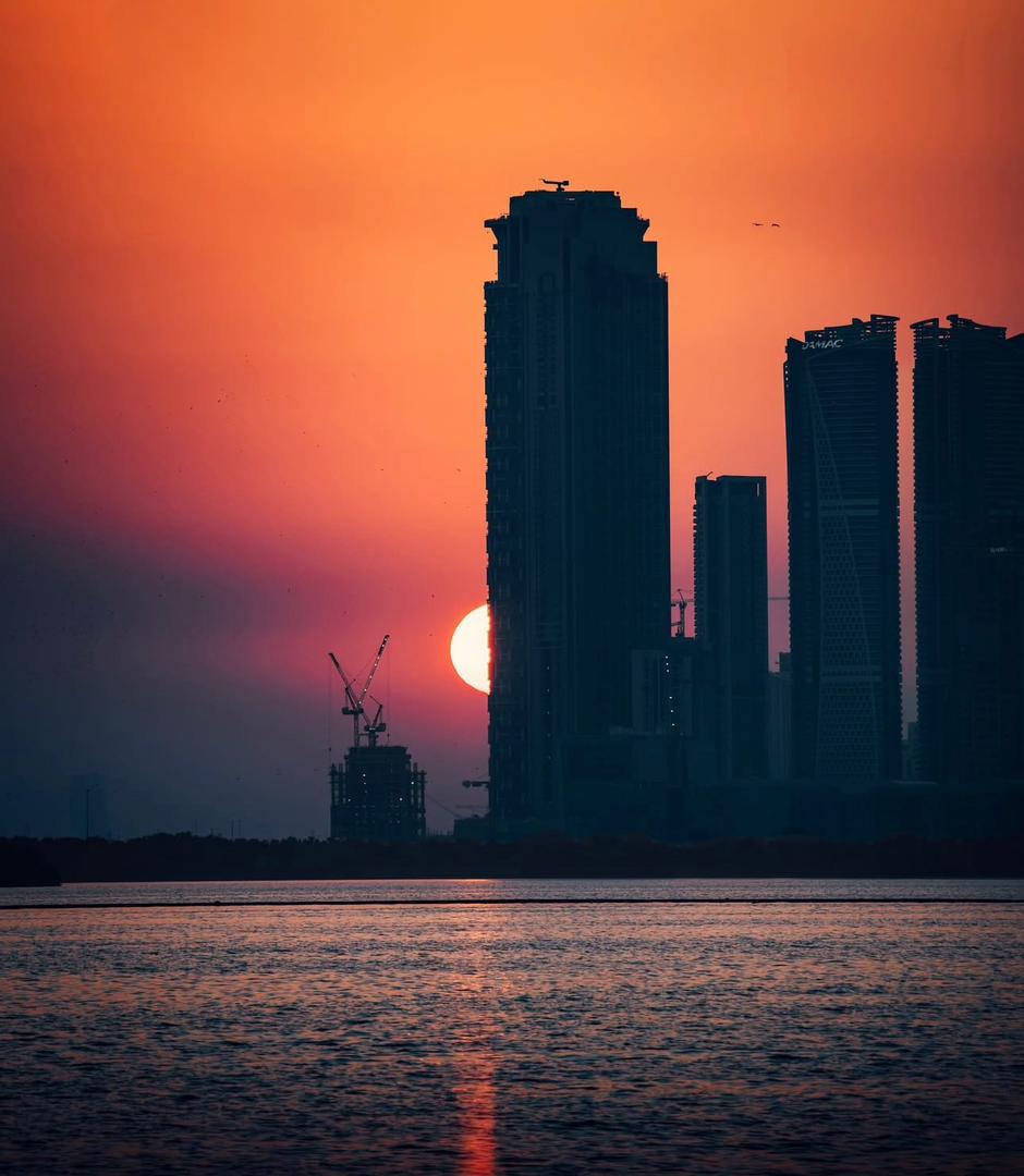 Dubai architecture (sunset)